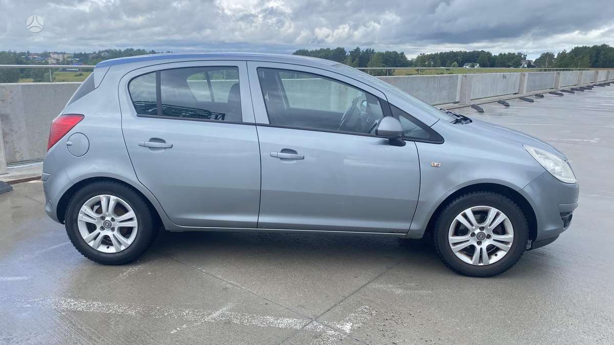 Opel Corsa, 1.3 l., Хэтчбек
