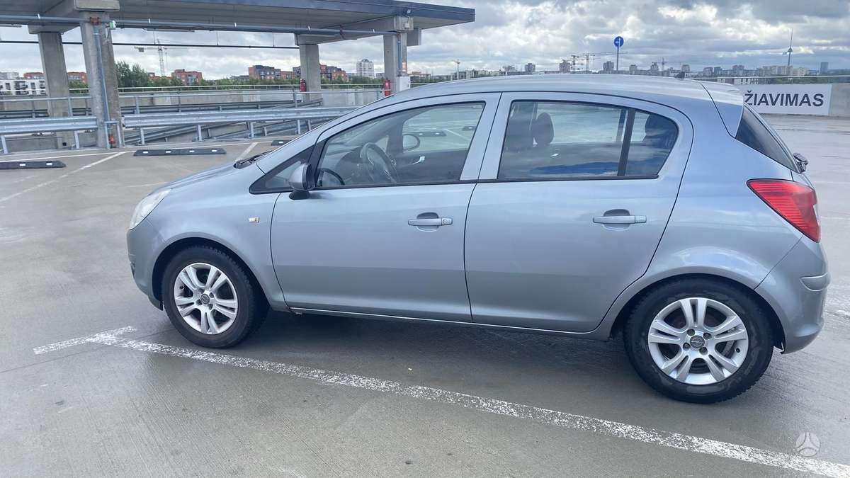 Opel Corsa, 1.3 l., Хэтчбек