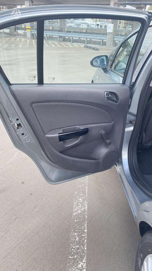 Opel Corsa, 1.3 l., Хэтчбек