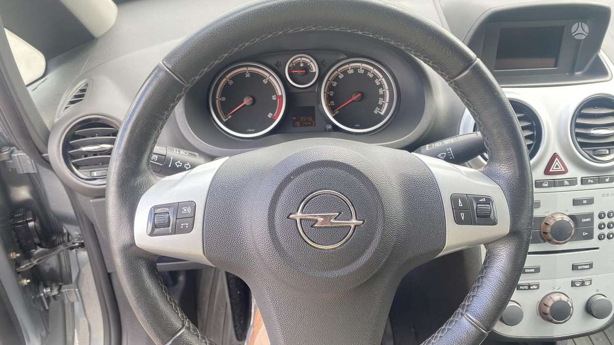 Opel Corsa, 1.3 l., Хэтчбек