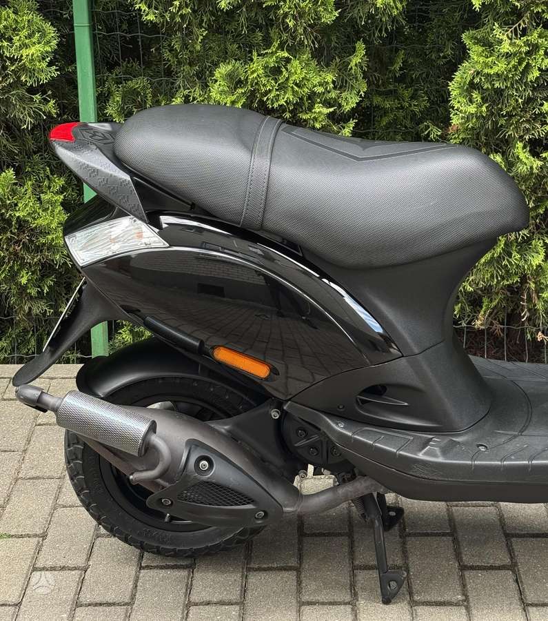 Piaggio Zip 49cc, scooters / mopeds