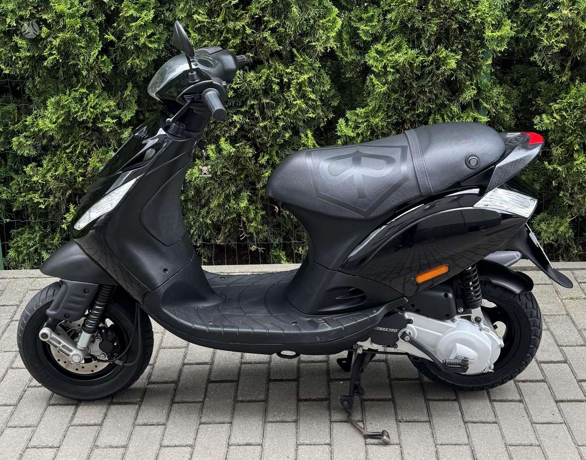 Piaggio Zip 49cc, мотороллеры / мопеды
