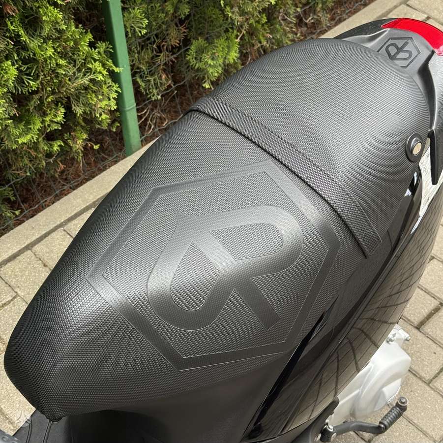 Piaggio Zip 49cc, мотороллеры / мопеды