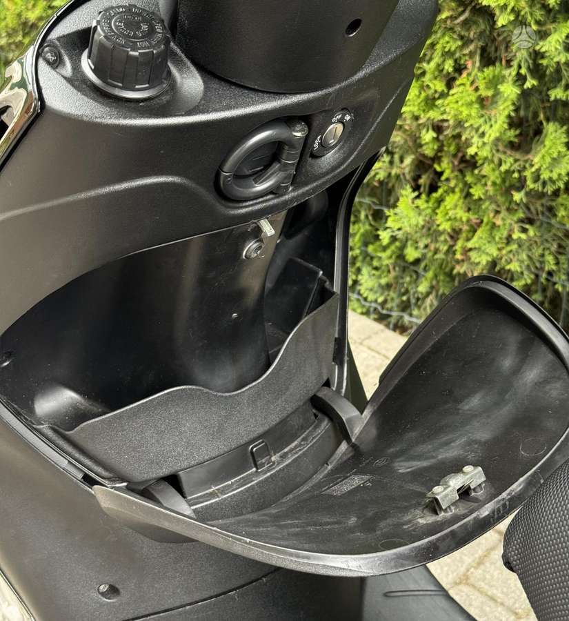Piaggio Zip 49cc, мотороллеры / мопеды