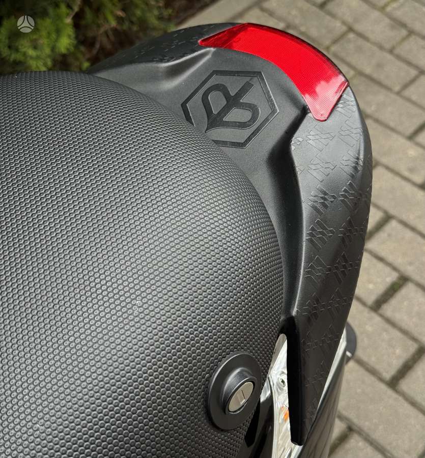 Piaggio Zip 49cc, мотороллеры / мопеды