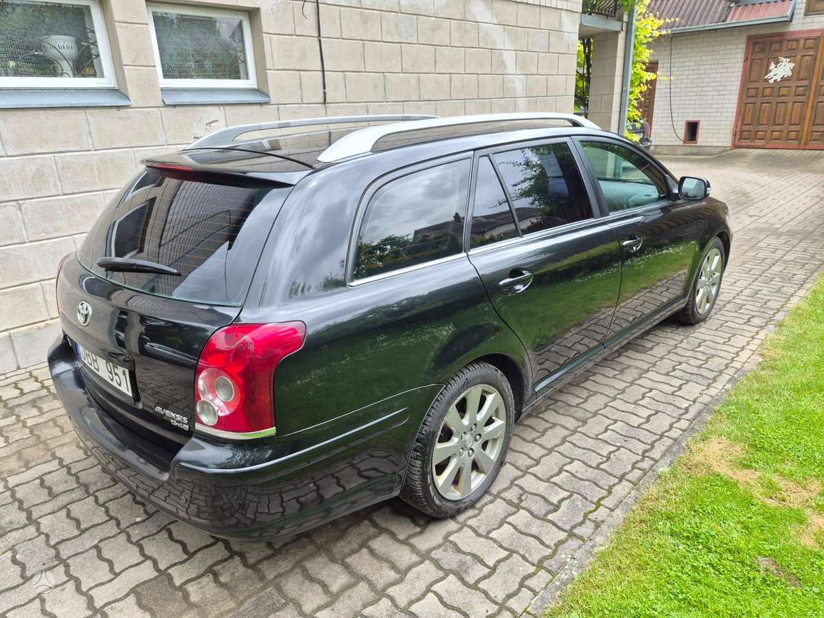 Toyota Avensis, 2.2 l., Универсал