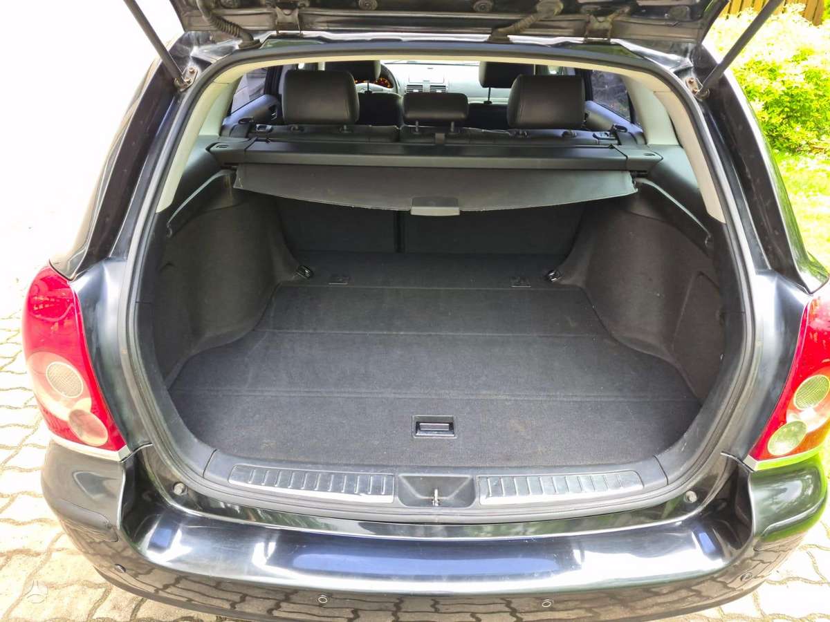 Toyota Avensis, 2.2 l., Универсал