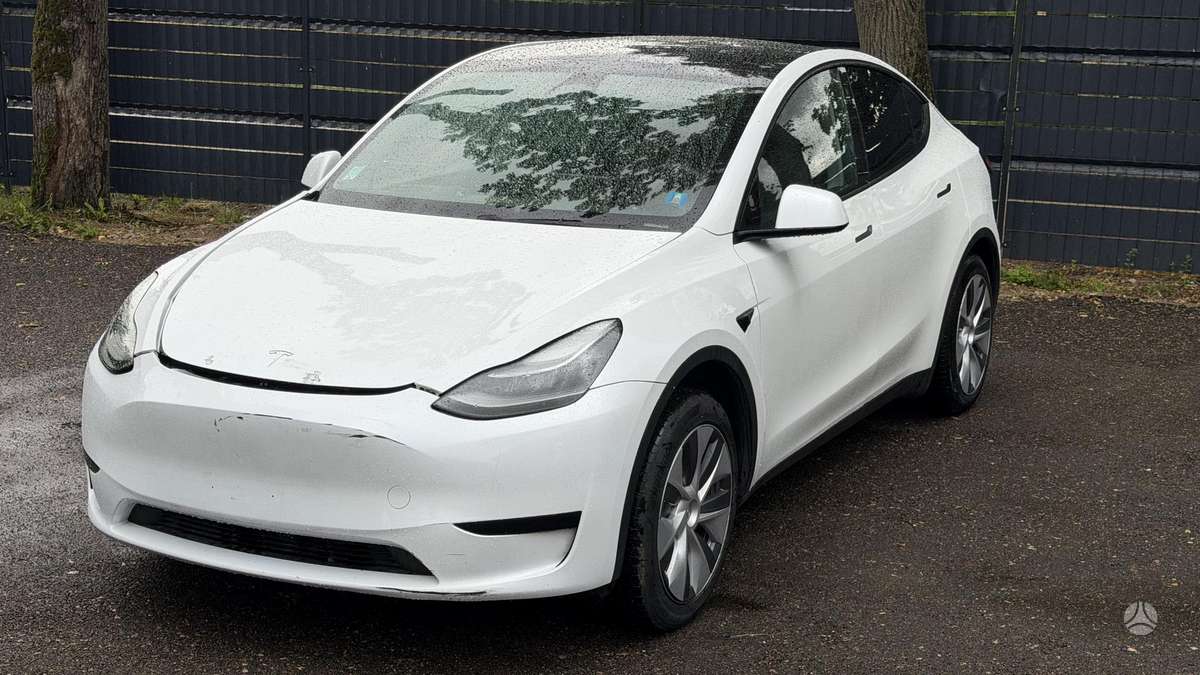 Tesla Model Y, 60 kWh, hatchback