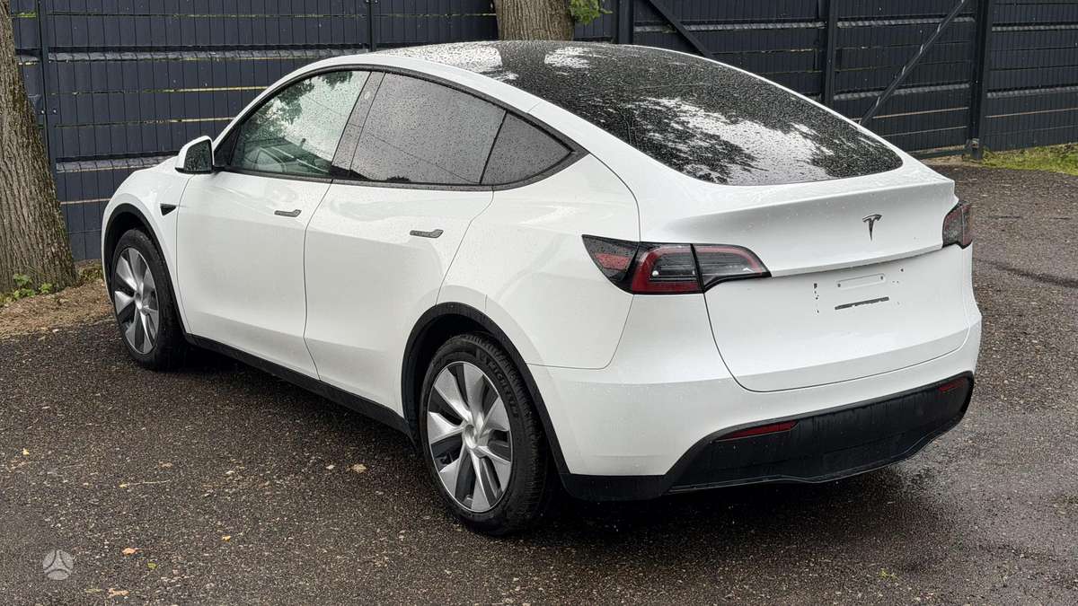 Tesla Model Y, 60 kWh, hatchback
