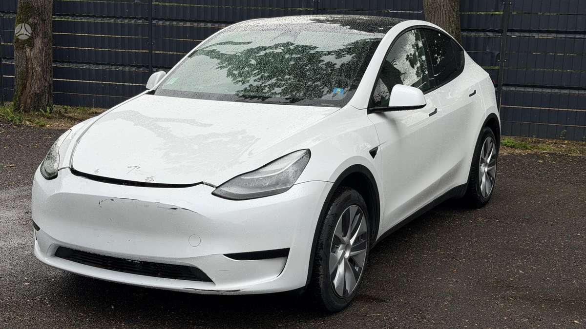 Tesla Model Y, 60 kWh, hatchback