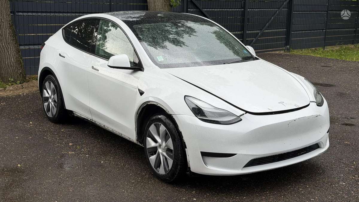 Tesla Model Y, 60 kWh, hatchback