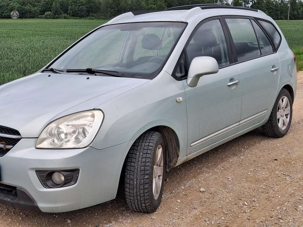 Kia Carens, 2.0 l., Минивэн