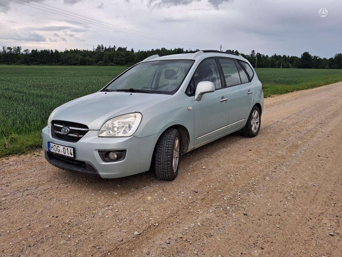 Kia Carens, 2.0 l., Минивэн