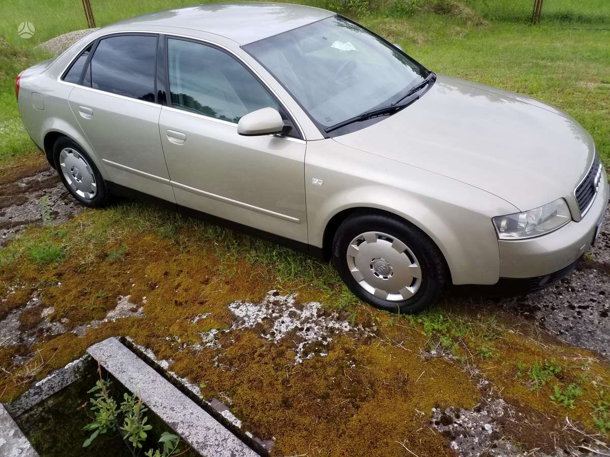 Audi A4, 2.5 l., Седан