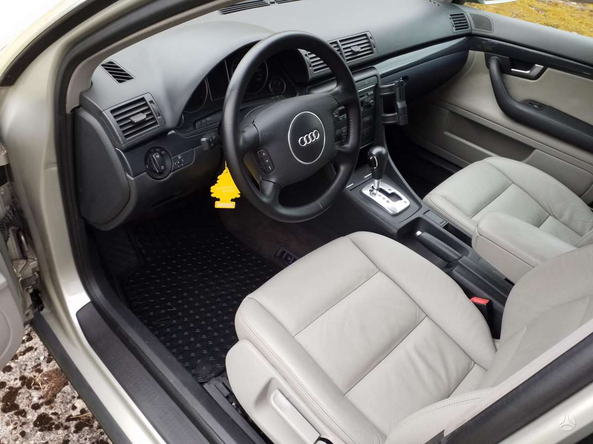 Audi A4, 2.5 l., Седан