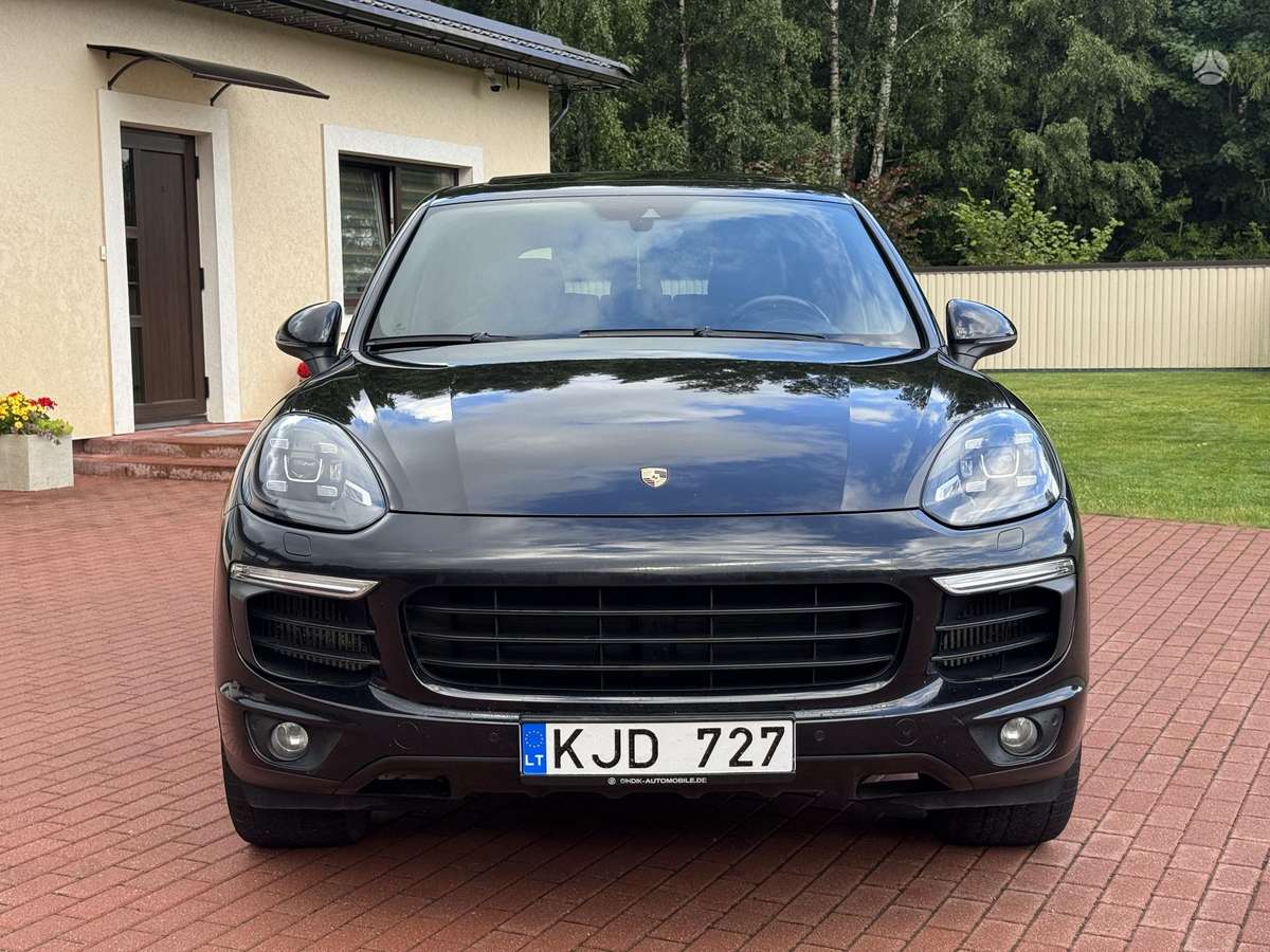 Porsche Cayenne - 11