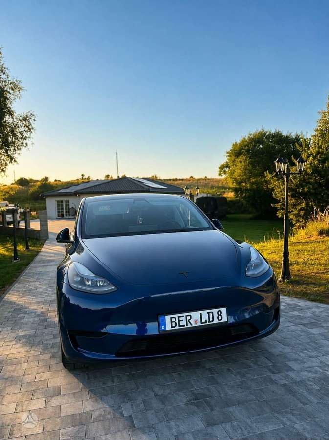 Tesla Model Y, 60 кВт·ч, Хэтчбек