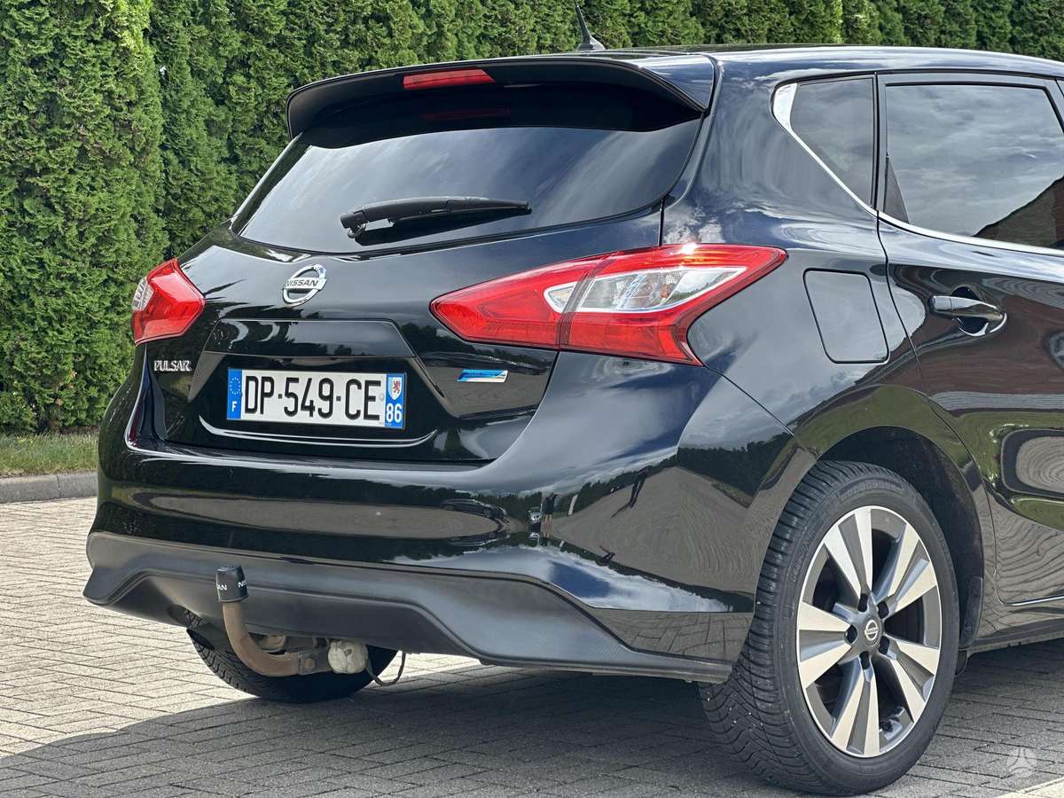 Nissan Pulsar, 1.5 l., hatchback