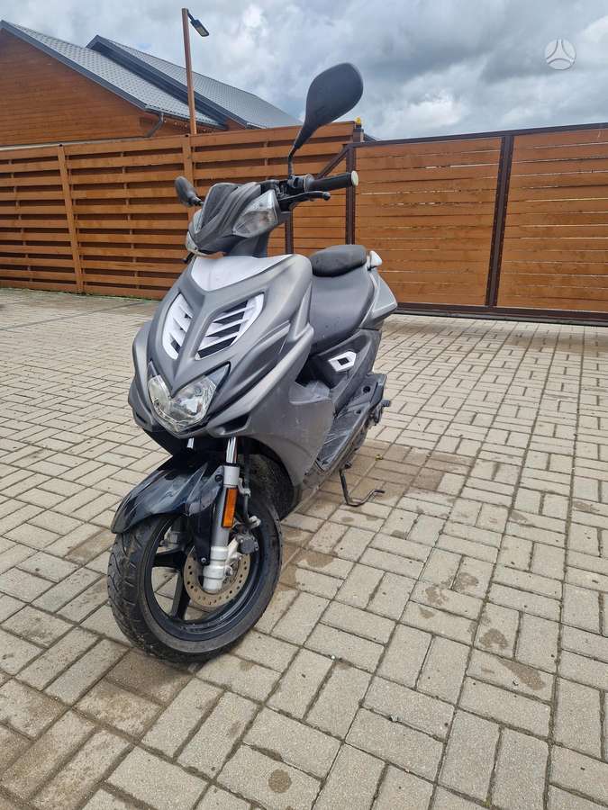 Yamaha Aerox 49cc, scooters / mopeds