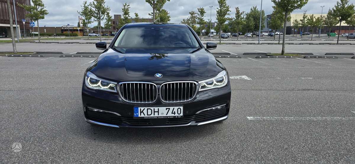 BMW 740 - 1