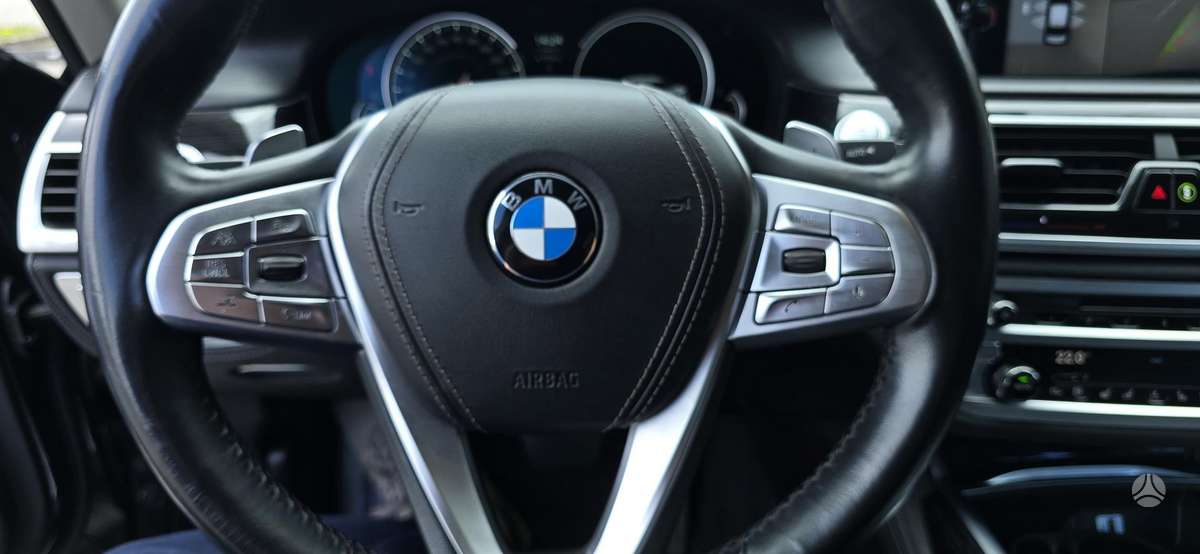 BMW 740, 3.0 l., Седан