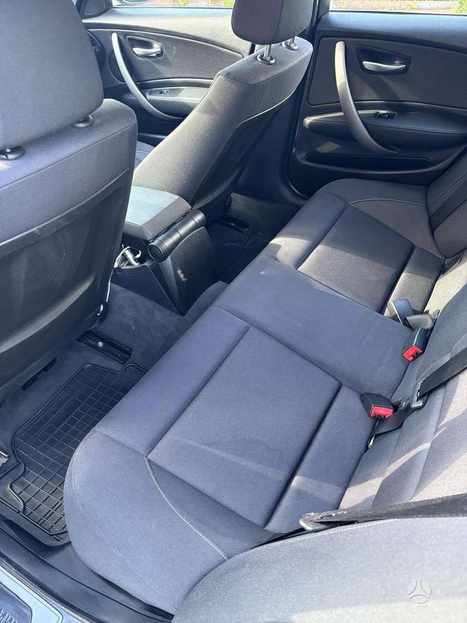 BMW 120, 2.0 l., hatchback