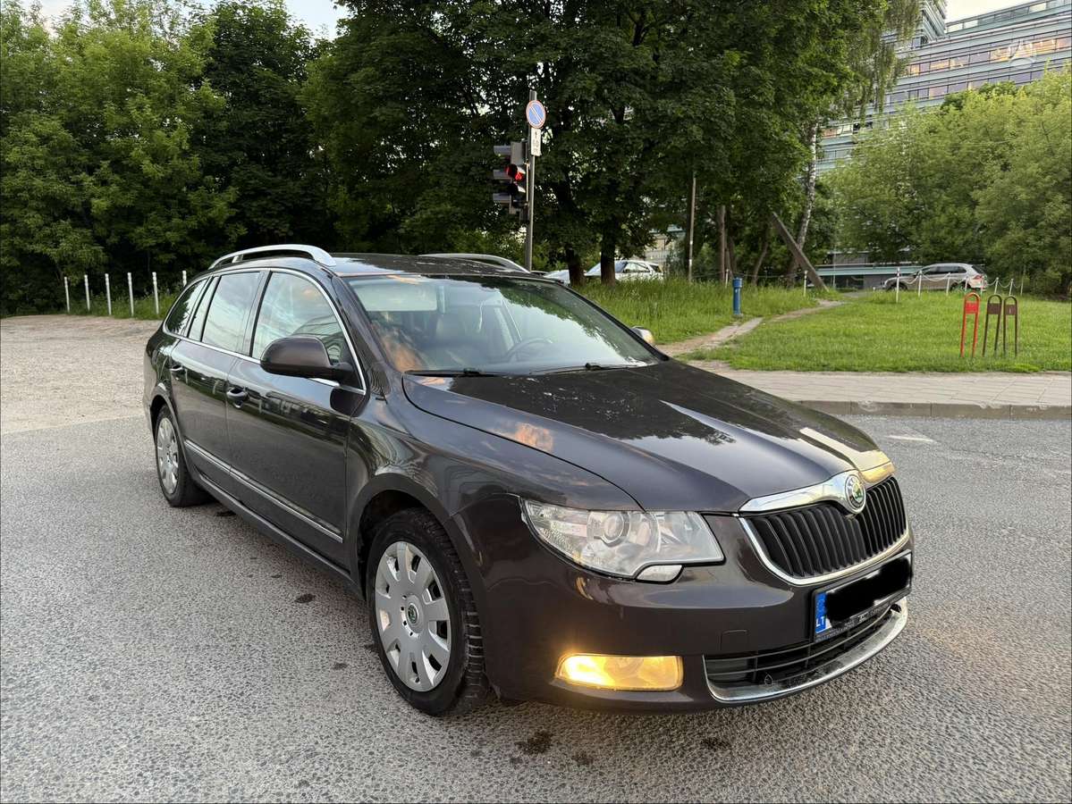 Skoda Superb, 2.0 l., Универсал