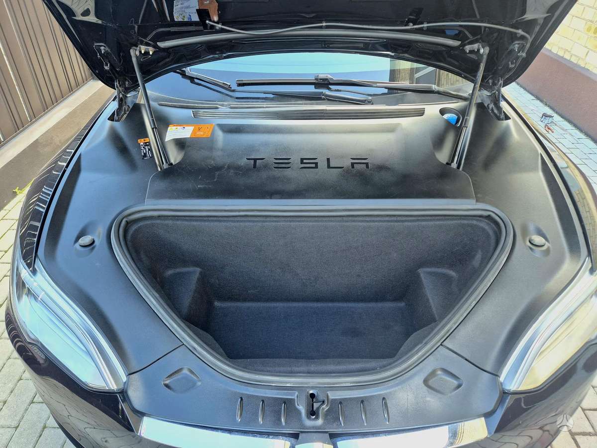 Tesla Model S, 100 kWh, saloon / sedan