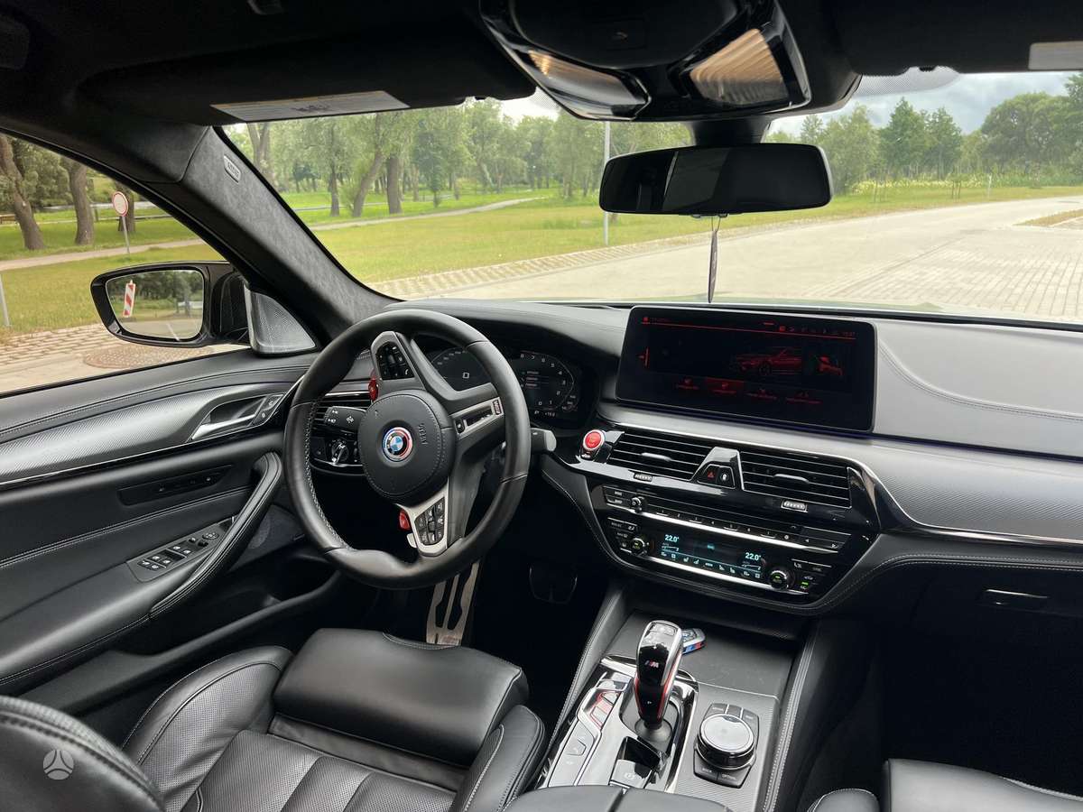 BMW M5, 4.4 l., Седан