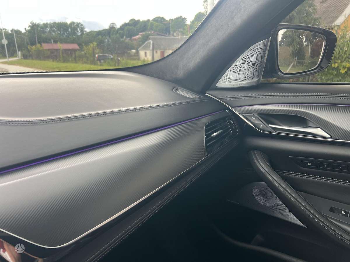BMW M5, 4.4 l., Седан