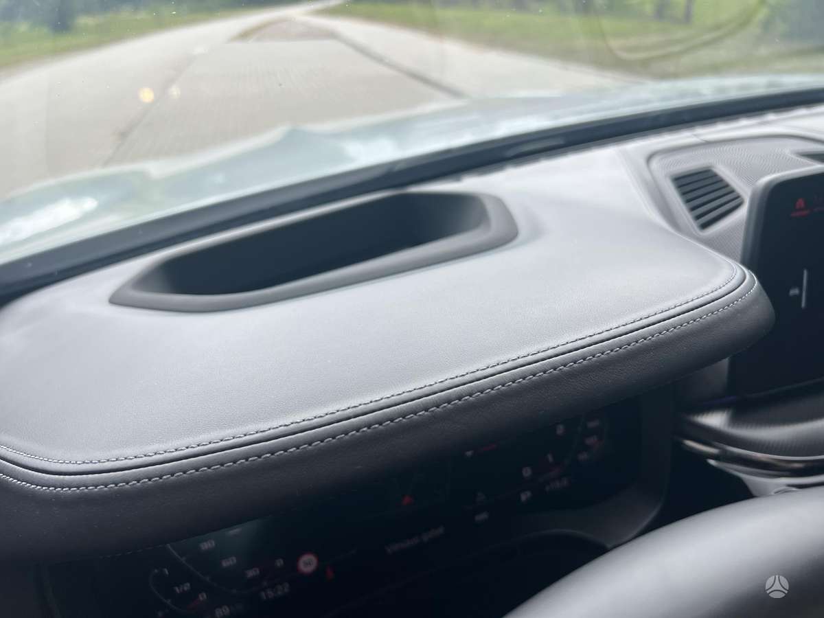 BMW M5, 4.4 l., Седан