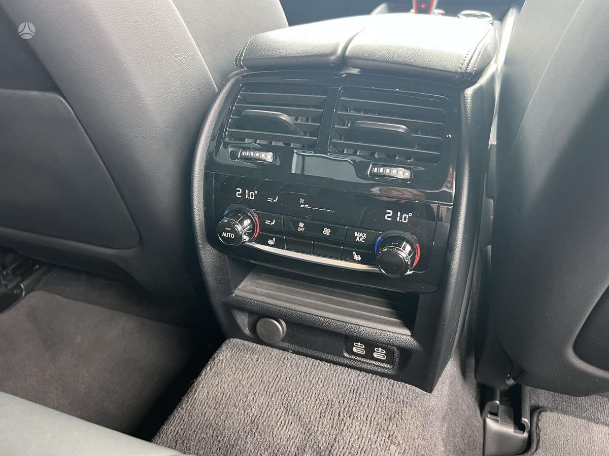 BMW M5, 4.4 l., Седан