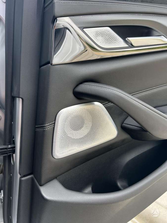 BMW M5, 4.4 l., Седан