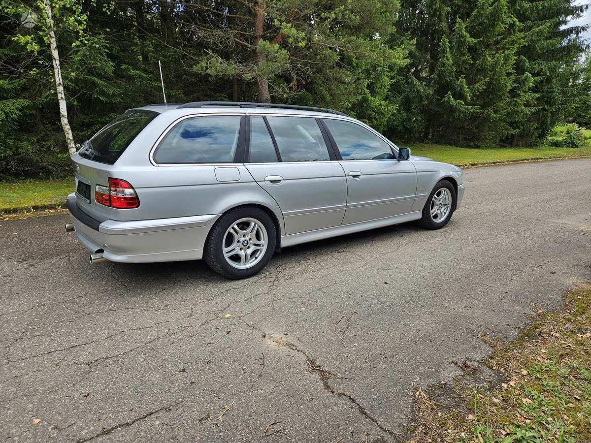 BMW 525, 2.5 l., wagon