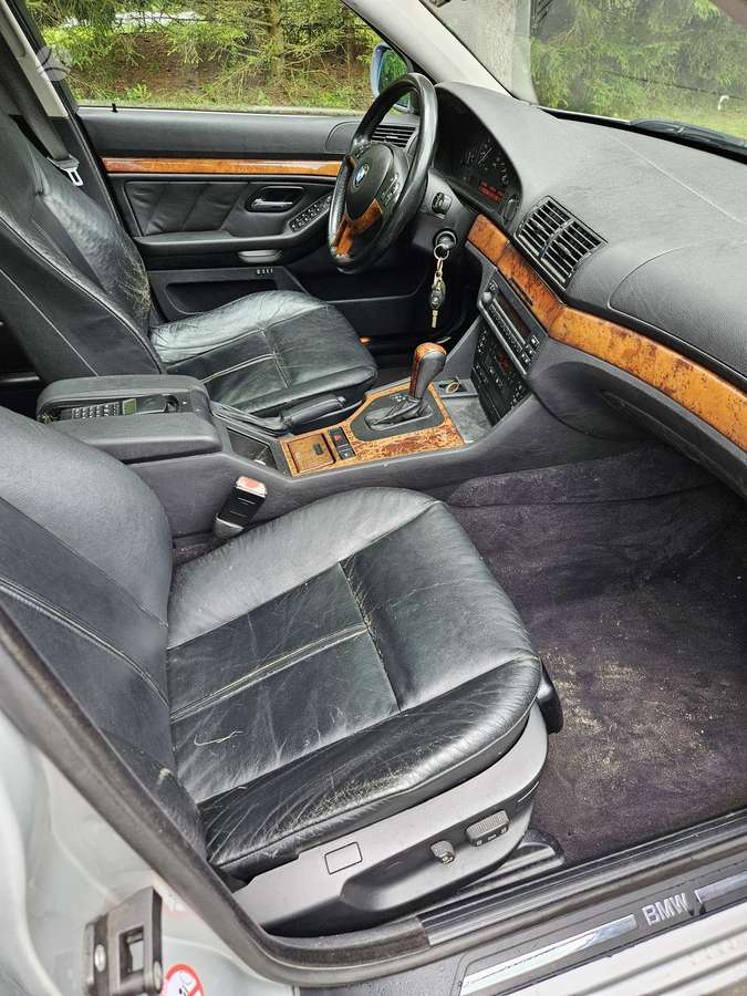 BMW 525, 2.5 l., wagon