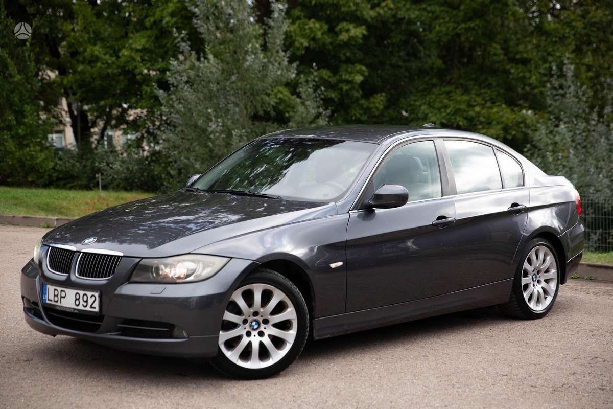 BMW 325, 3.0 l., Седан