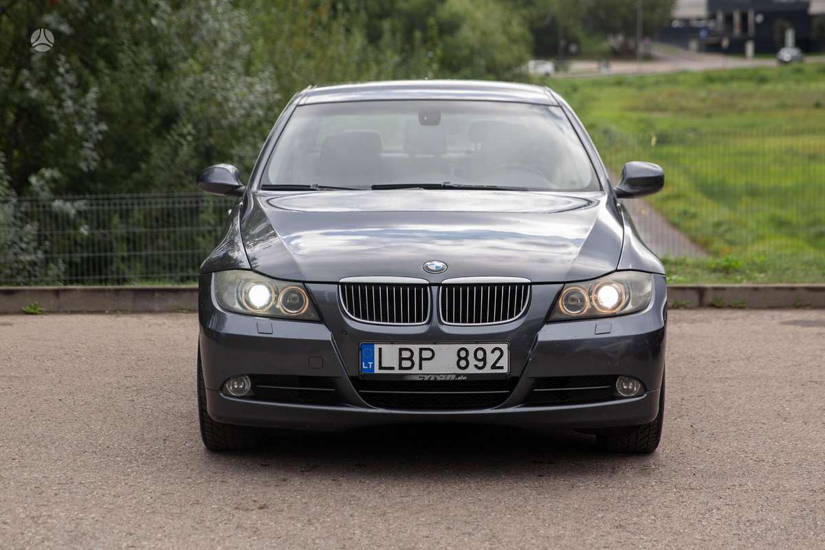 BMW 325, 3.0 l., Седан