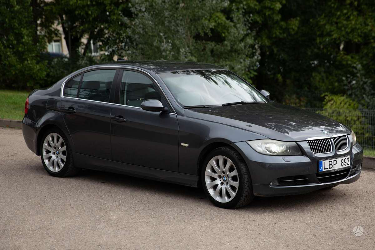 BMW 325, 3.0 l., Седан