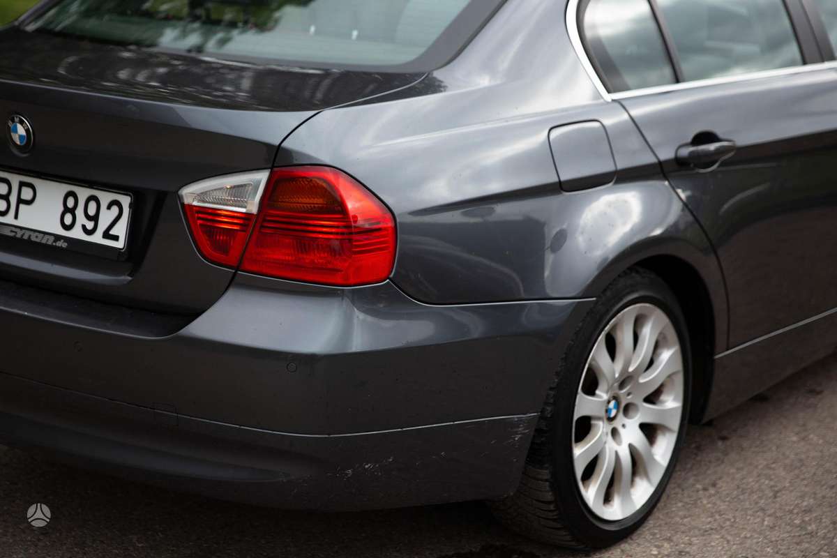 BMW 325, 3.0 l., Седан