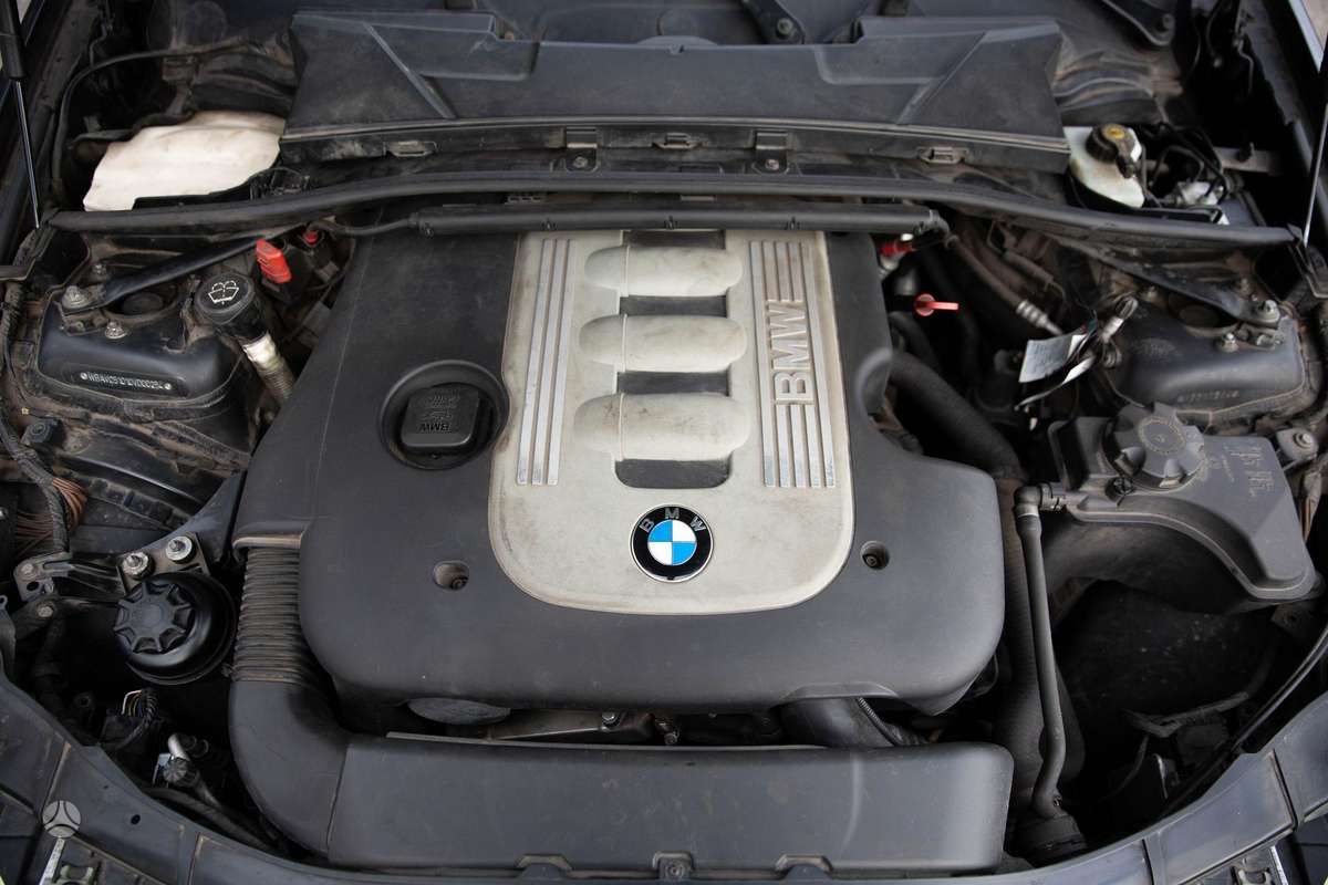 BMW 325, 3.0 l., Седан