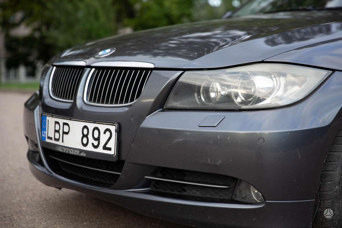 BMW 325, 3.0 l., Седан