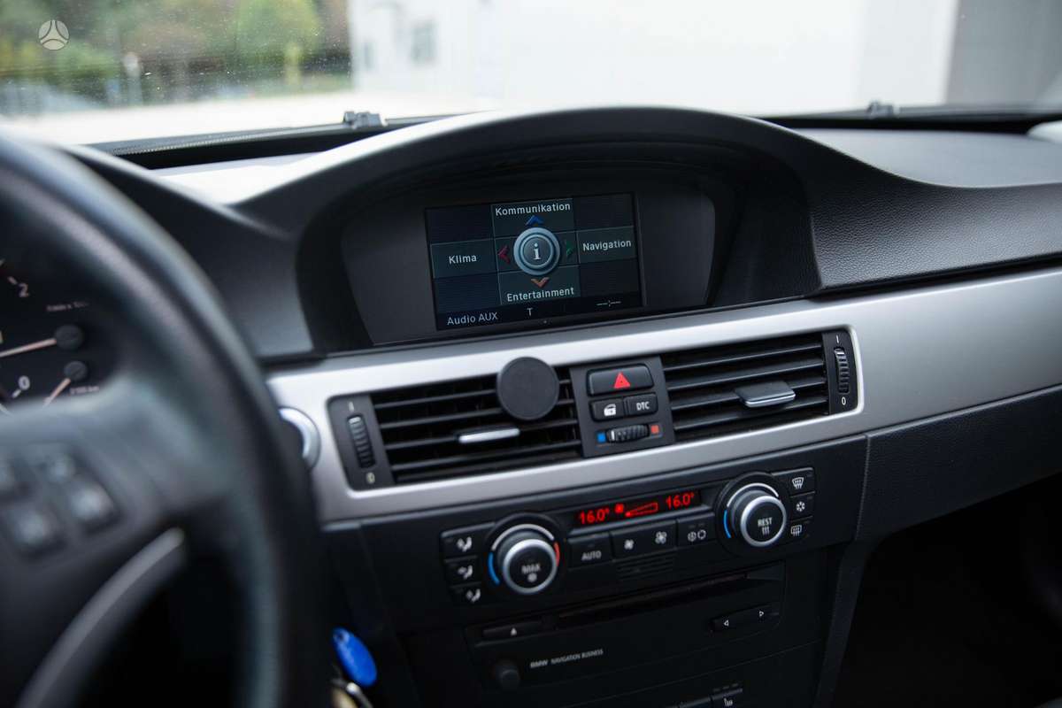 BMW 325, 3.0 l., Седан