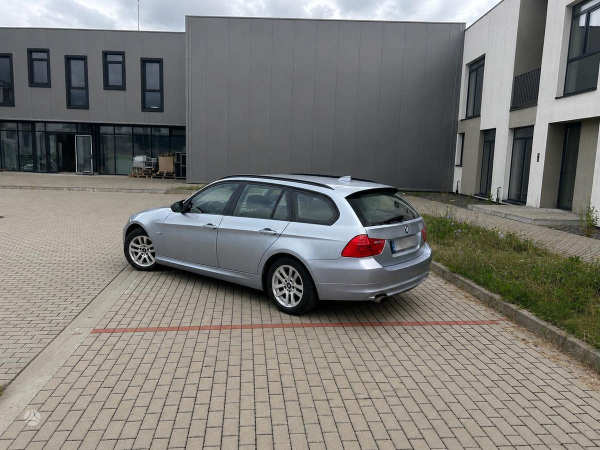BMW 320, 2.0 l., wagon