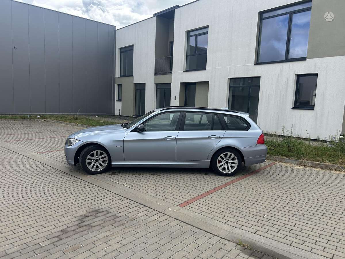 BMW 320, 2.0 l., wagon