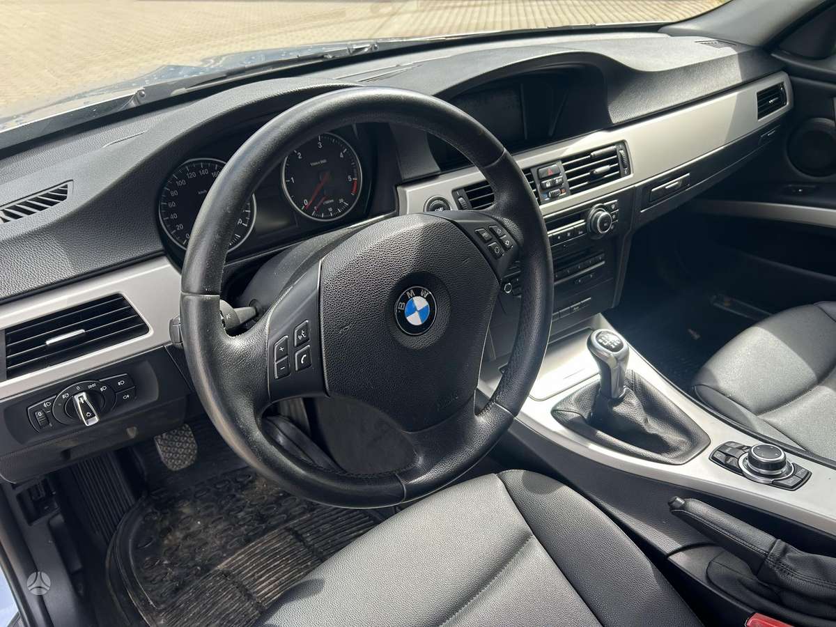 BMW 320, 2.0 l., wagon