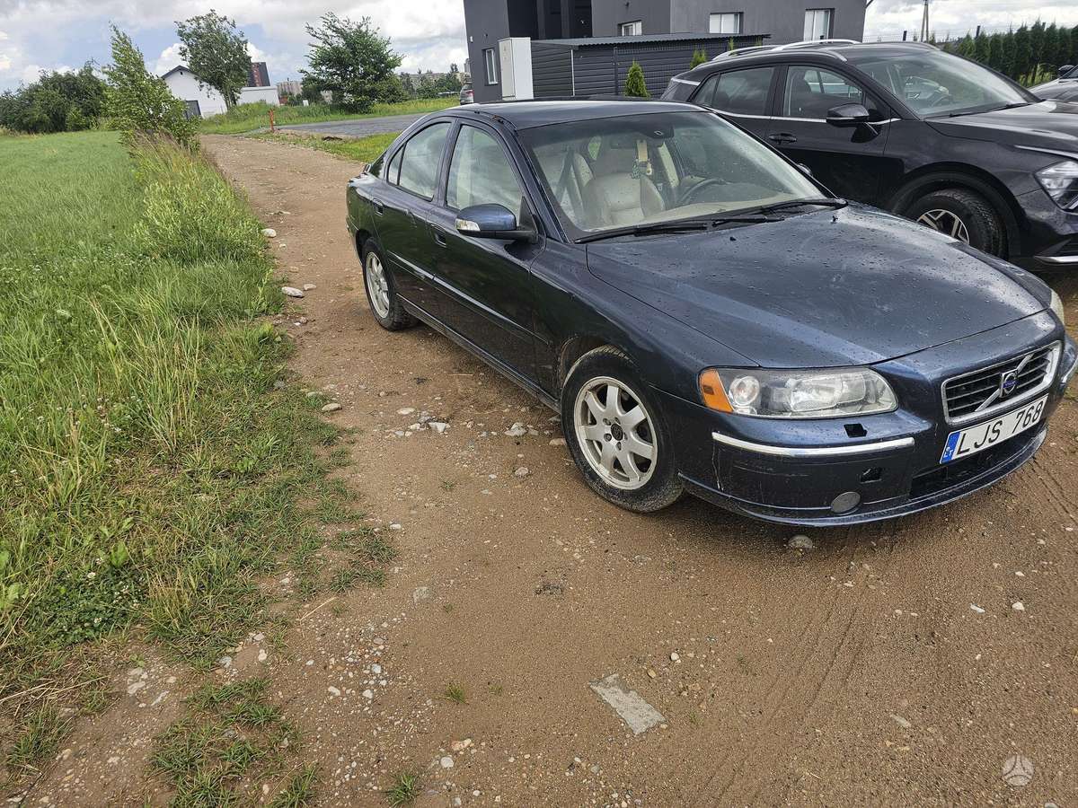 Volvo S60, 2.4 l., Седан