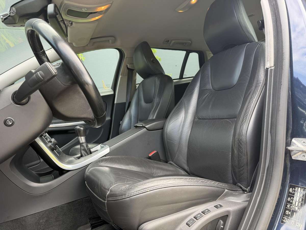 Volvo V60, 1.6 l., Универсал