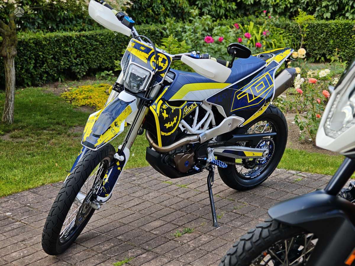 Husqvarna Enduro 690cc, enduro / adventure