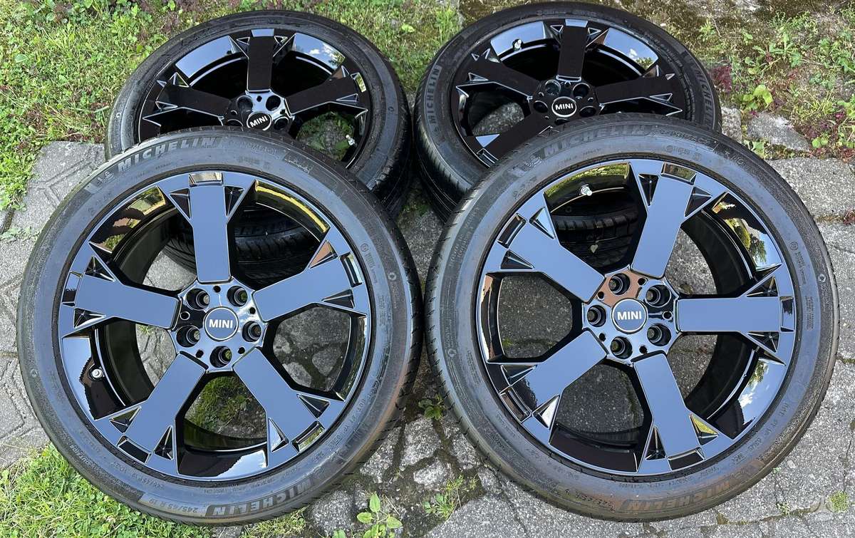 MINI Countryman 2025, light alloy, R19