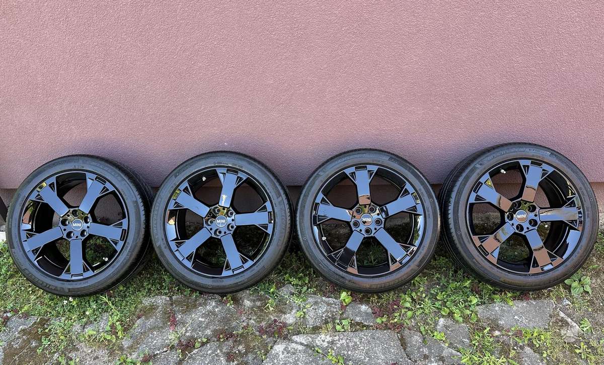 MINI Countryman 2025, light alloy, R19